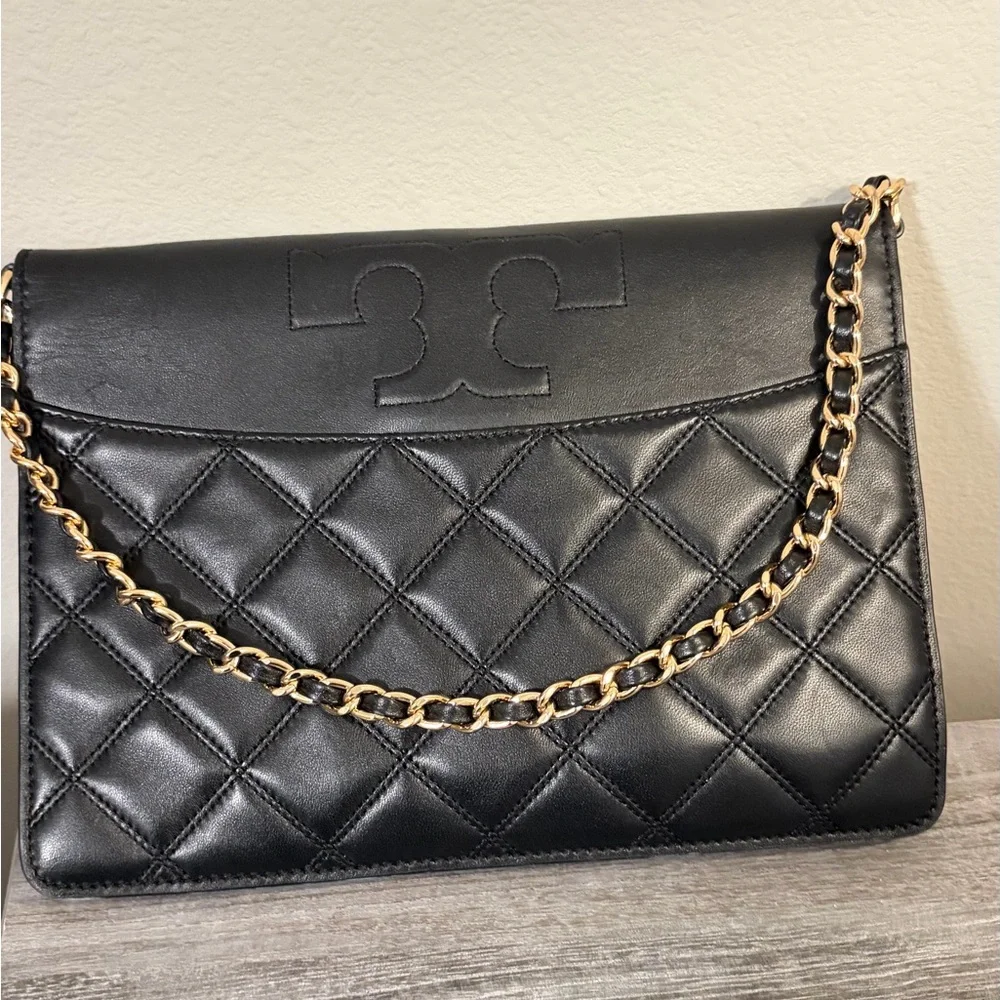 Tory Burch Black Quilted Leather Clutch with Gold Chain - Picture 1 of 4